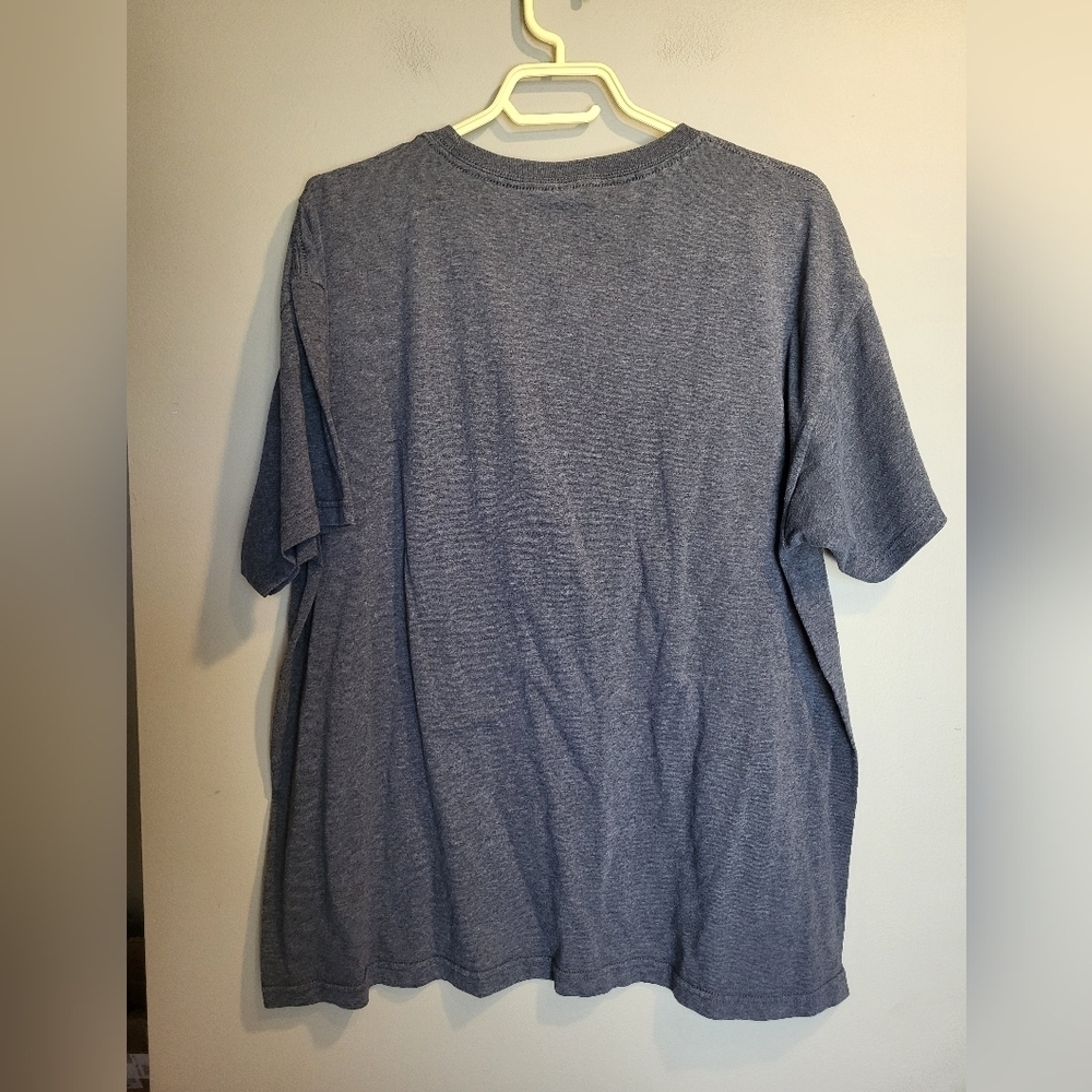 Gray Graphic T-Shirt, PEI Canada, Size Large - Picture 2 of 5